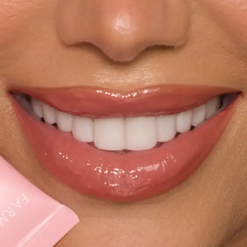 Bálsamo labial Glowy Peptide Frosted Pink - Farmasis